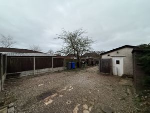 Photo 5- click for photo gallery